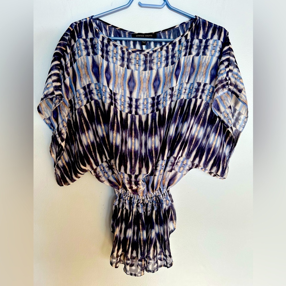 Cynthia Steffe evening top ladies size small. Gorgeous Elasticated at waist